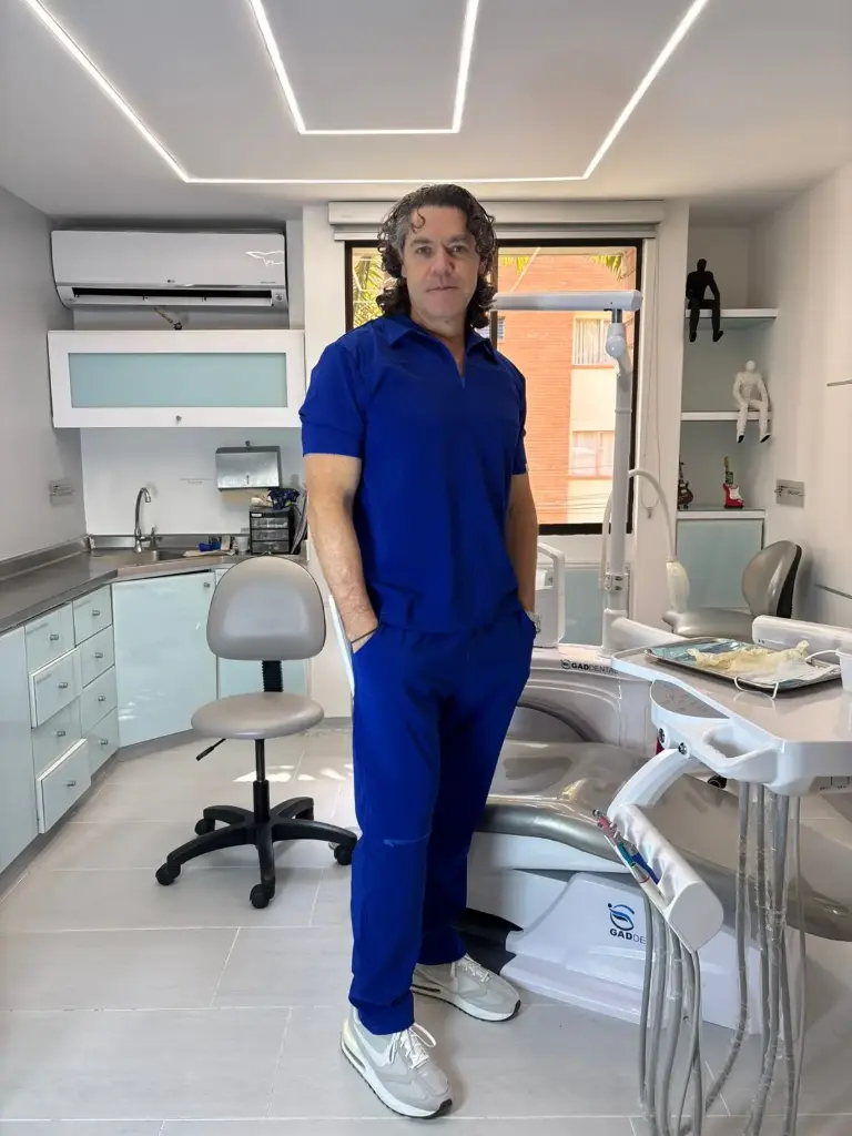 CONJUNTO TIPO POLO HOMBRE 



