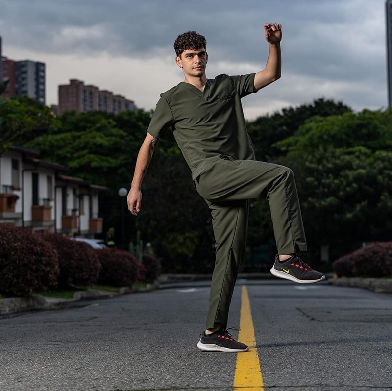 Conjunto cuello V HOMBRE 

